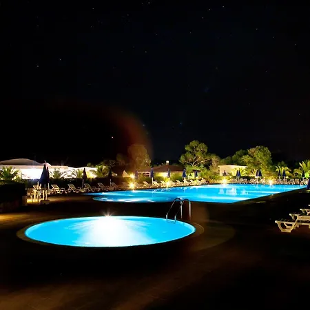 מלון דירות Villaggio Volvito *